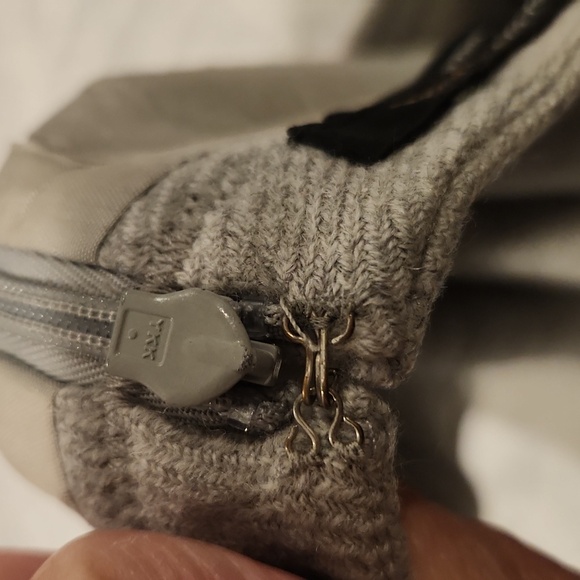 BCBGMaxAzria Gray Knee-Length Pencil Skirt Size 2! - Picture 6 of 10